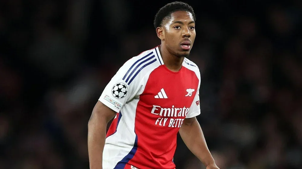 Lewis-Skelly, en el duelo ante el PSG