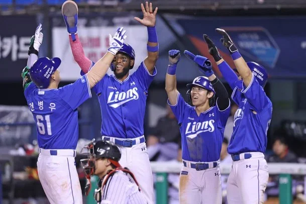 '전병우 만루포' 삼성, 4373일 만의 8연승 '왕조 기록 소환'…LG 제치고 단독 2위로 [IS 잠실]
